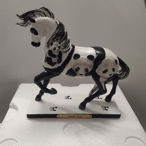 The Trail of Painted Ponies Panda Paws #4049713 1E/0038 New with Box